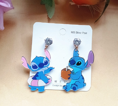 Sanrio jewelry(with box)(also freebie for order over $29.99)